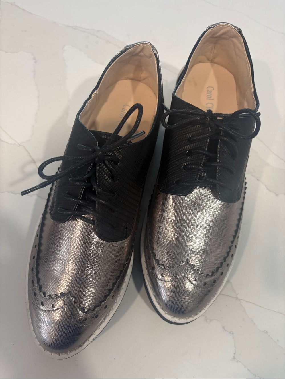 Metallic Silver and Black Women's Oxfords Loafers